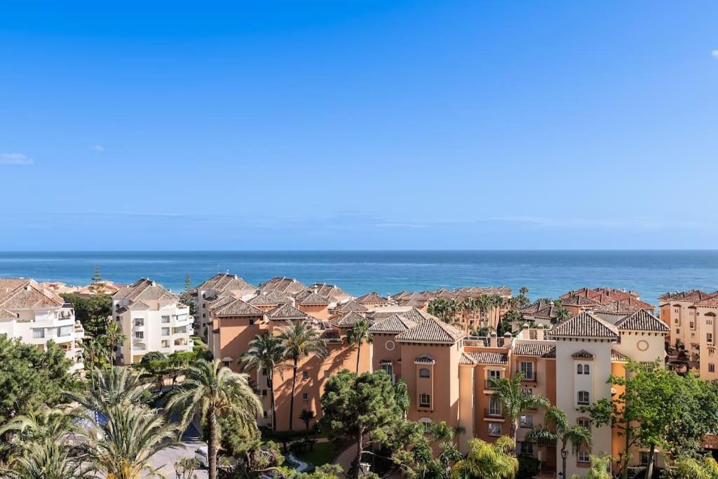 Charming Apartment With Sea Views Марбелья Экстерьер фото
